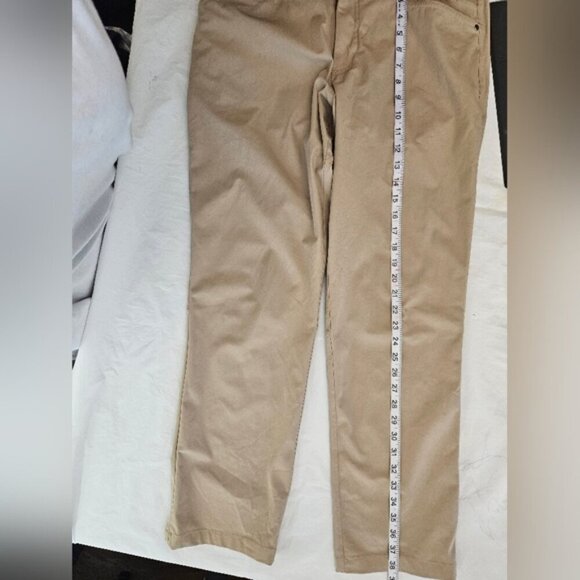 Lululemon ABC stretch pants. Measurements in Pictures - Picture 12 of 16